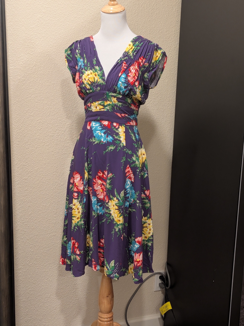 Trashy Diva Purple Floral 1940s Style Dress Size 2